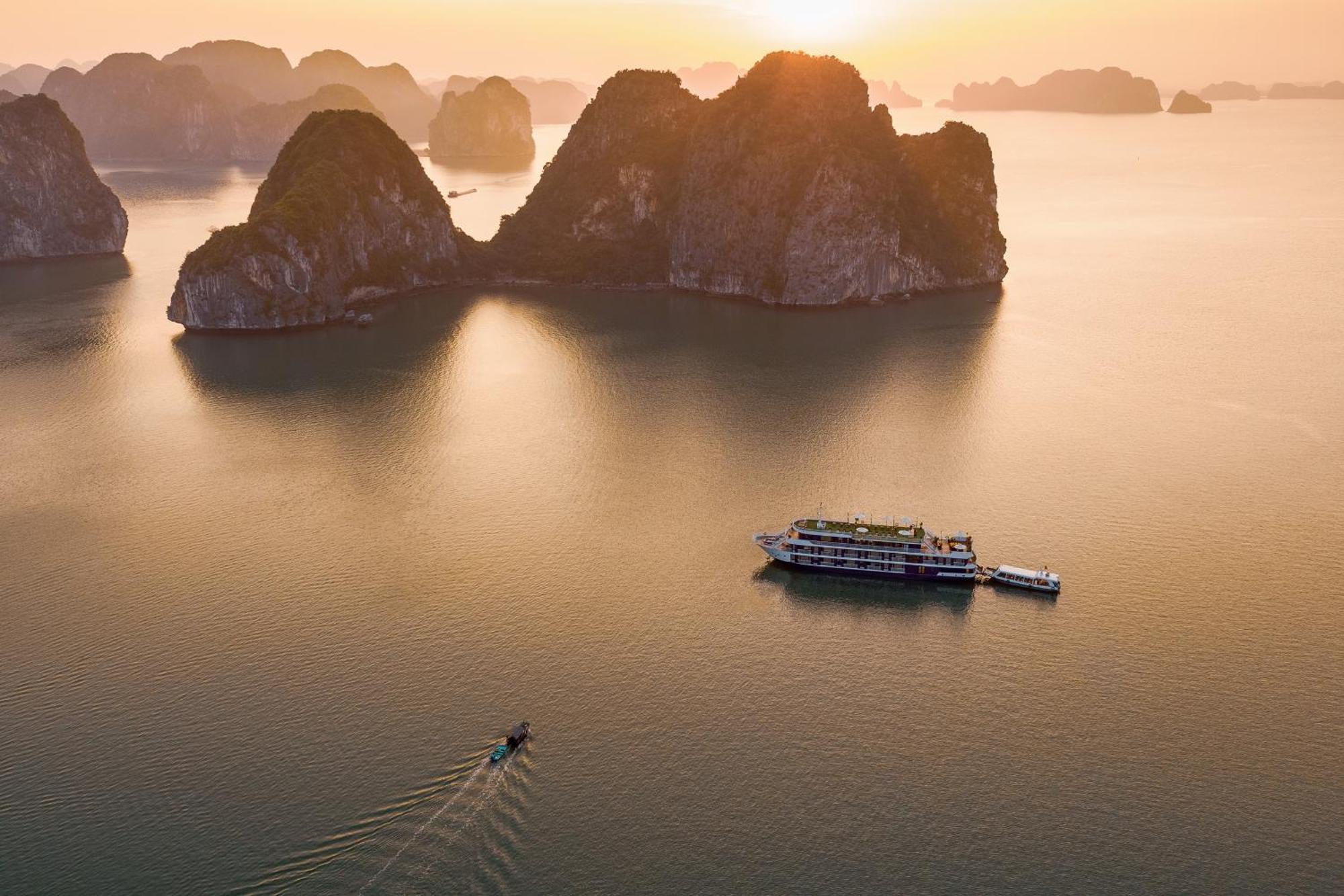 Hotel Halong Dragon Bay Cruise Hạ Long Exterior foto