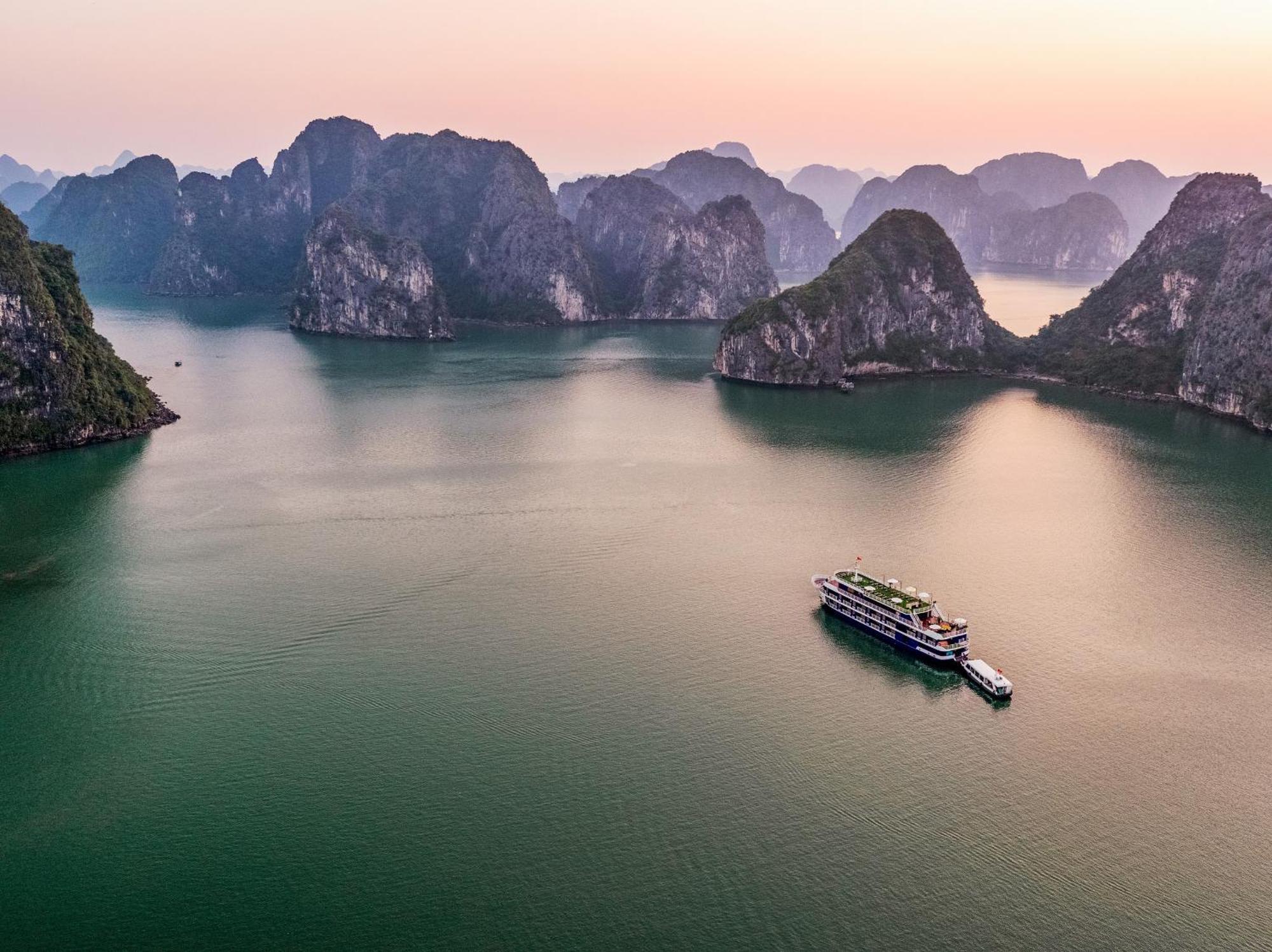 Hotel Halong Dragon Bay Cruise Hạ Long Exterior foto