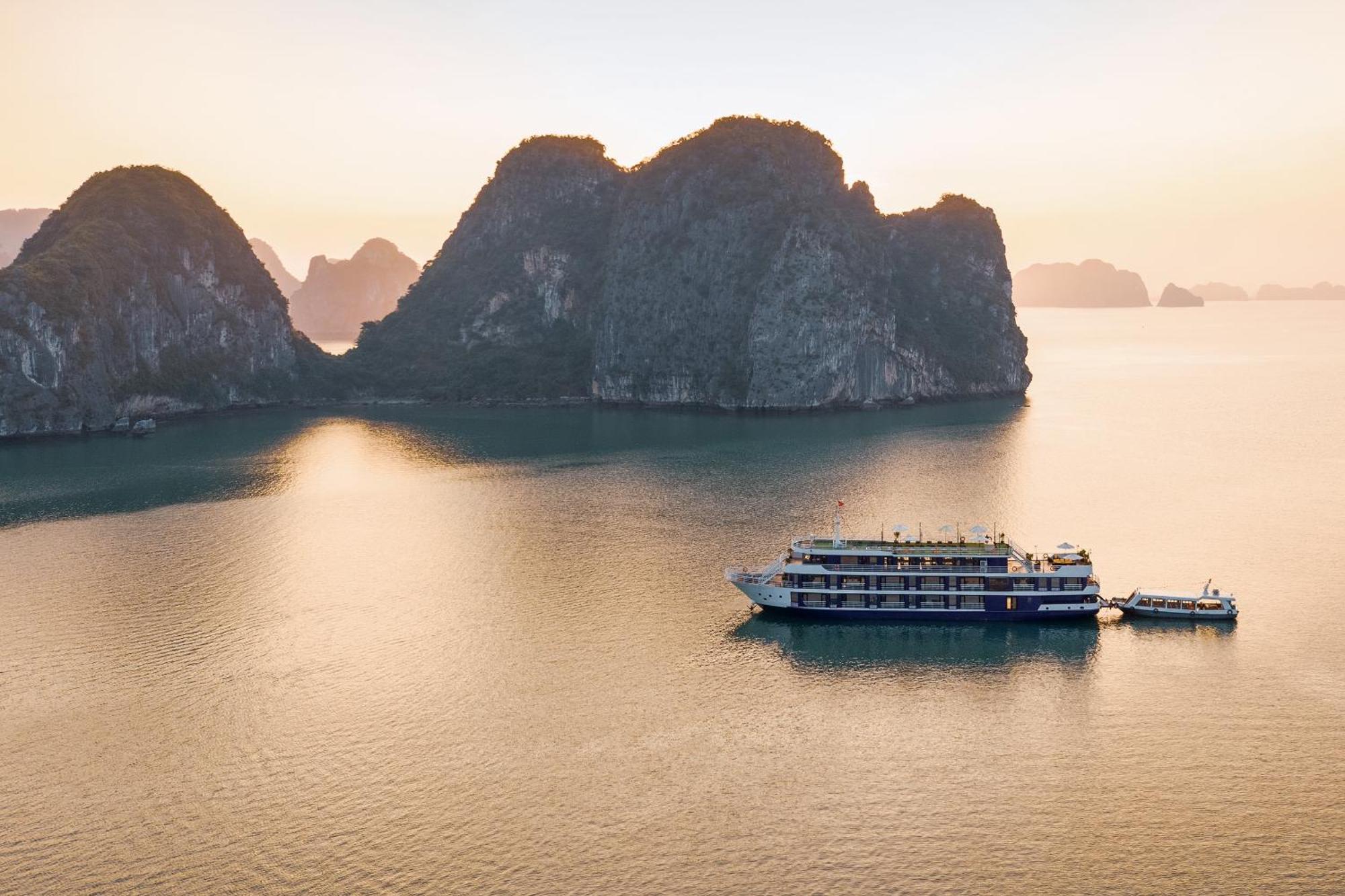 Hotel Halong Dragon Bay Cruise Hạ Long Exterior foto